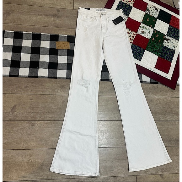 New Joe's Jeans High Rise Flare White Distressed Jeans Women’s Size 23” Long - Picture 4 of 16